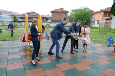 детски площадки в ДГ Лилия (3)