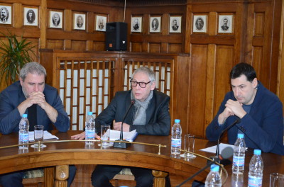 ministur_Mladenov_kmet_direktori
