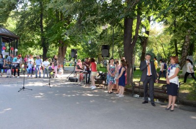 praznik_1 uni (4)