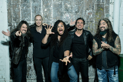 sons_of_apollo_02