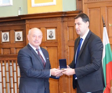 g_marinov_plaket