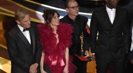 Chris Pizzello – Associated Press_Viggo Mortensen, from left, LCardellini, Dimiter Marinov and Mahershala Ali_award for best picture for Green Book at the Oscars