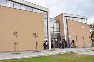 AU - zala (5)