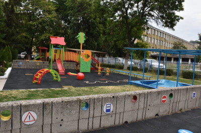 дворове и площадки (1)