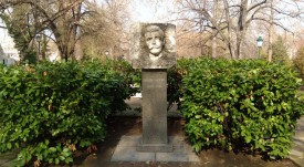 паметник