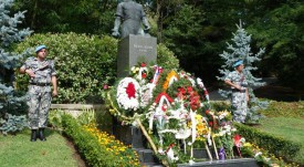 паметника