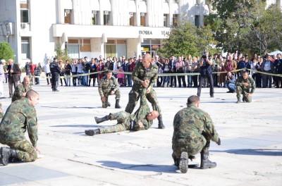 военни демонстрации (2)