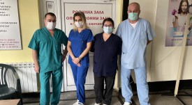 Д-р Кунчев с част от екипа