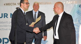 клас А-фирма за нитрилни ръкавици (3)