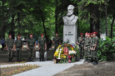 botev_pametnik (1)