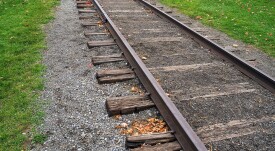 train-tracks-5755971_1280
