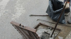 zvanredno-chistyat-dazhdopriemnite-shahti-na-nevralgichni-mesta