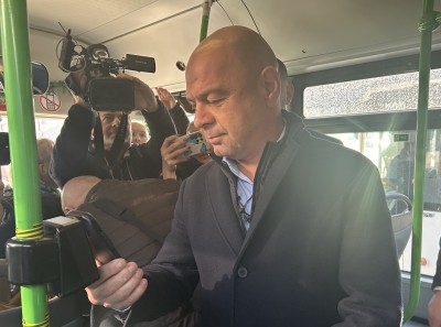 kmet_avtobus