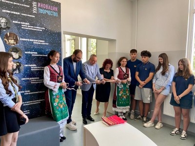 StemTsentarEzikovaGimnaziyaIvanVazov14
